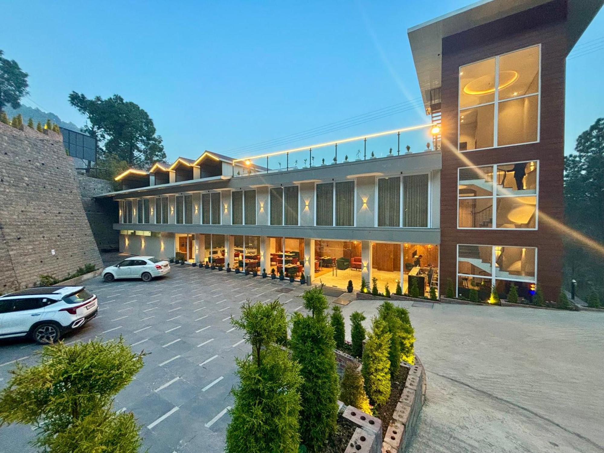 Arnisa Kasauli - A Boutique Hotel Bagian luar foto