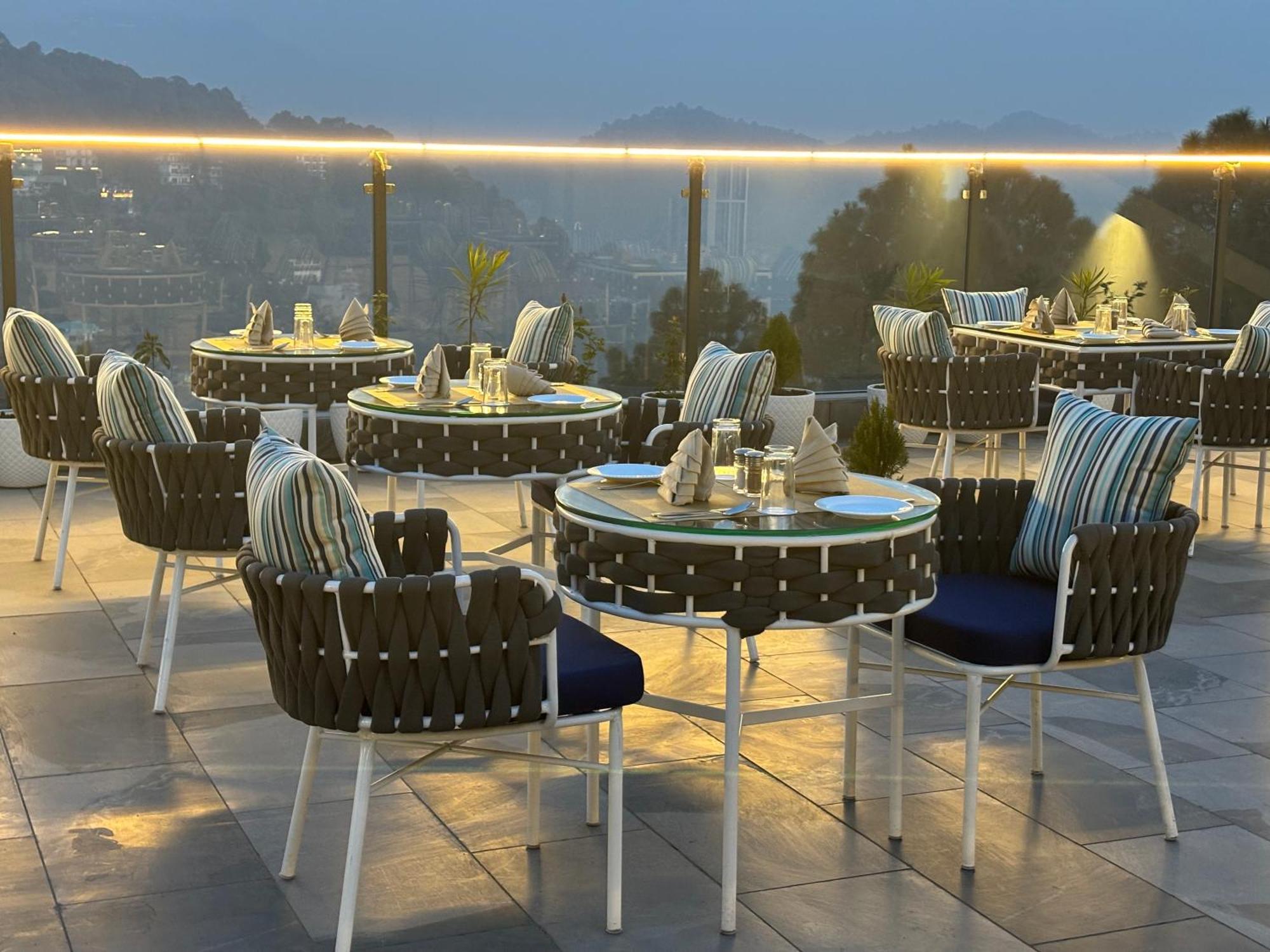 Arnisa Kasauli - A Boutique Hotel Bagian luar foto